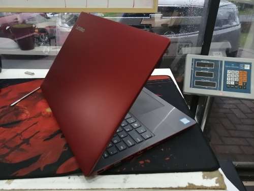 Monstrous 8th Gen Beauty*LENOVO V330*i5-8250U*8GB RAM*500GB**FULL HD**8th gen i5**WARRANTY**