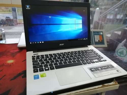 Little Monster!*ACER E5*i5-5200u*8GB RAM*1000GB HDD*NVIDIA 820*