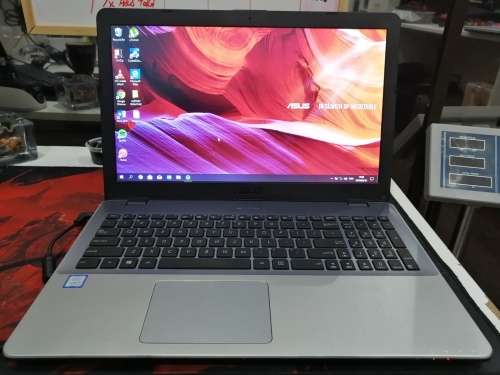 ****BEAUTIFUL 8TH GEN****ASUS F542U*i5-8250u*HD*LATEST 8TH GEN i5*1000GB*4GB RAM*QUAD CORE*