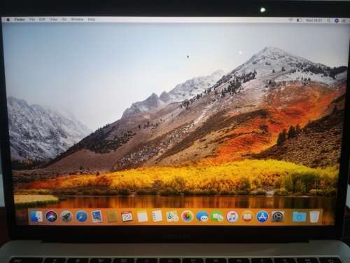 MASSIVE PRICE DROP!*2017 MACBOOK PRO*CORE i5*8GB RAM*256GB SSD*RETINA2560X1600*IRIS PLUS*296 CYCLES