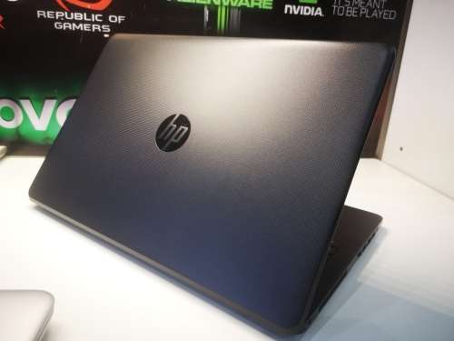 LATEST DESIGN**AS NEW**HP 255 G6*AMD E2-9000u*7th GEN*QUAD CORE*RADEON R2*4GB RAM*500GB HDD*DVD*