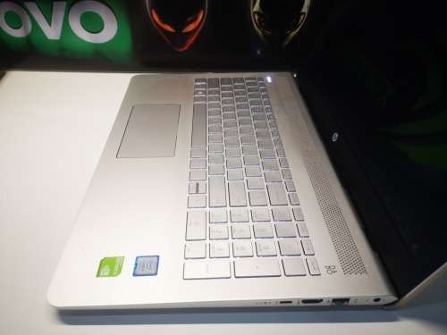 STUNNING! GOLD!*Monstrous 7th Gen*HP PAVILION 15*i5-7200u*2000GB HDD*8GB DDR4*NVIDIA 4GB*