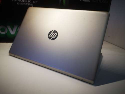 STUNNING! GOLD!*Monstrous 7th Gen*HP PAVILION 15*i5-7200u*2000GB HDD*8GB DDR4*NVIDIA 4GB*