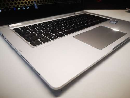 Absolutely WOW!*touchscreen*HP ELITEBOOK X360 1030g2*i5-7200U*IPS FHD*4GB*256GB SSD*4G*