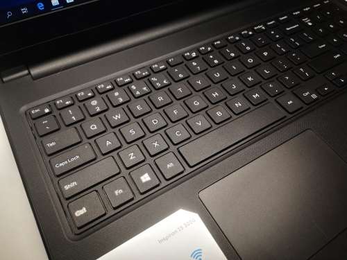 EXCELLENT*WARRANTY*DELL INSPIRON 3567*i5-7200u*1000GB HDD*8GB RAM*DVD*UHD620 GRAPHICS*