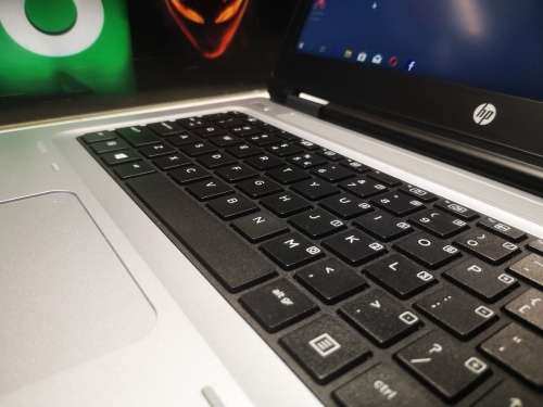 AS BRAND NEW*21months Warranty*HP PROBOOK 640 G2*i5-6300U*256GB SSD*8GB DDR4*FULL HD*WARRANTY*