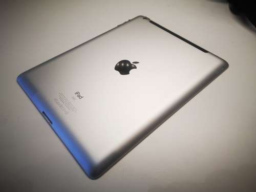 **EXCELLENT CONDITION**APPLE IPAD 3RD GEN**WIFI&CELL*64GB*9.7 INCH*2048X1536 RETINA*