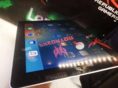 **EXCELLENT CONDITION**APPLE IPAD 3RD GEN**WIFI&CELL*64GB*9.7 INCH*2048X1536 RETINA*