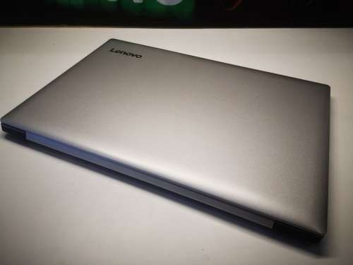 WOW!!!*STUNNING!*LENOVO 320*i7-7500U*12GB*SEAGATE 2000GB HDD*FHD*RADEON 530*
