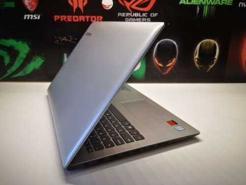 WOW!!!*STUNNING!*LENOVO 320*i7-7500U*12GB*SEAGATE 2000GB HDD*FHD*RADEON 530*