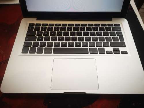 **MONSTROUS SPEED**APPLE MACBOOK PRO i7*8.1*DVD*12GB RAM*256GB SSD*