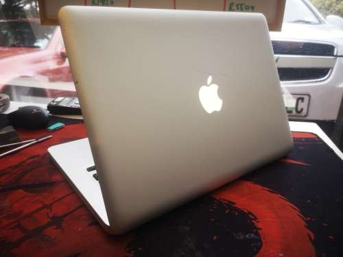 **MONSTROUS SPEED**APPLE MACBOOK PRO i7*8.1*DVD*12GB RAM*256GB SSD*