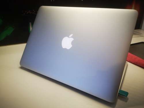 1ST BID TAKES!*IMMACULATE**Apple Macbook Air*EARLY 2015*i5-5250U*8GB RAM*128GB SSD*BACKLIT*
