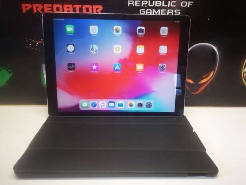 Do Not Miss!!*APPLE IPAD "PRO"**APPLE A9X**MASSIVE 12.9"4GB RAM*128GB*WIFI&CELLULAR*RETINA TOUCH*