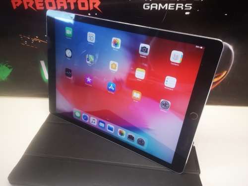 Do Not Miss!!*APPLE IPAD "PRO"**APPLE A9X**MASSIVE 12.9"4GB RAM*128GB*WIFI&CELLULAR*RETINA TOUCH*