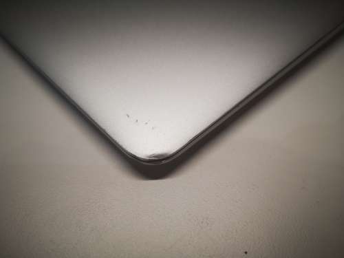 **EXCELLENT**MINT**APPLE MACBOOK AIR i5*64GB SSD*2GB RAM*11"HD*