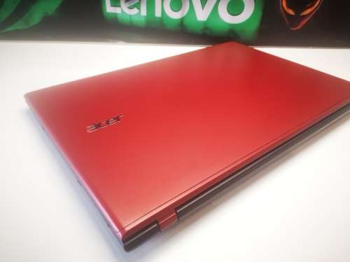 STUNNING RED*LATEST TECH*ACER TRAVELMATE P259*i5-7200u*8GB DDR4*1000gb HDD*