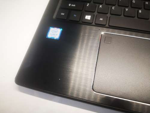 STUNNING RED*LATEST TECH*ACER TRAVELMATE P259*i5-7200u*8GB DDR4*1000gb HDD*