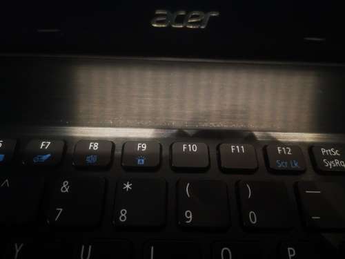 STUNNING RED*LATEST TECH*ACER TRAVELMATE P259*i5-7200u*8GB DDR4*1000gb HDD*