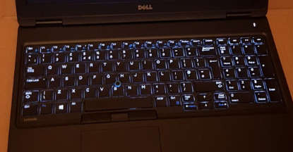 MONSTER OFFICE!*R28K RETAIL*DELL LATITUDE 5580*i5-7300U*16GB RAM*256gb SSD*FULL HD