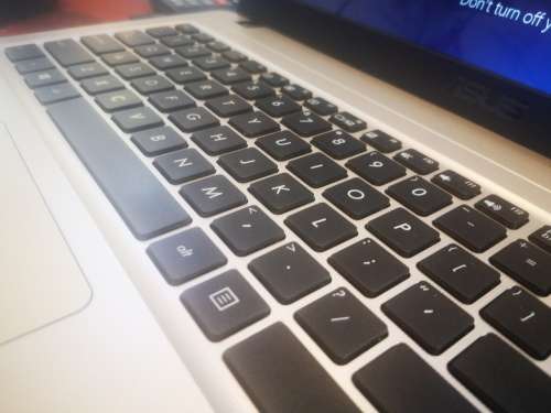 *Business Spec*5TH GEN i3*ASUS F540L*i3-5005u*4GB RAM*1000GB*TRU2LIFE DISPLAY*