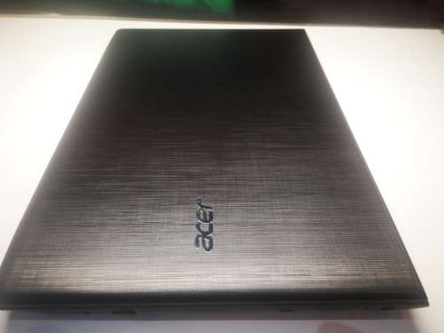 STUNNING*LATEST TECH*ACER TRAVELMATE P259*i5-7200u*8GB DDR4*1000gb HDD*HD620