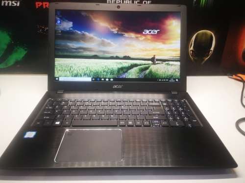 STUNNING*LATEST TECH*ACER TRAVELMATE P259*i5-7200u*8GB DDR4*1000gb HDD*HD620