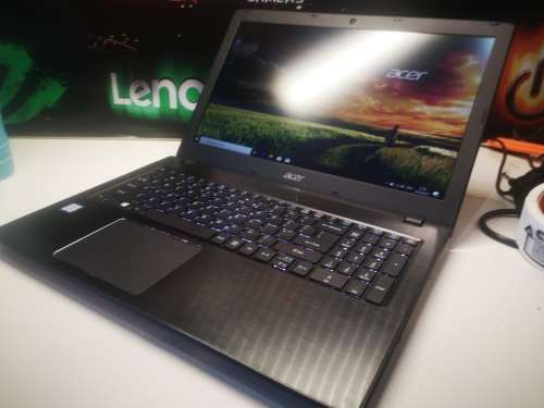 STUNNING*LATEST TECH*ACER TRAVELMATE P259*i5-7200u*8GB DDR4*1000gb HDD*HD620