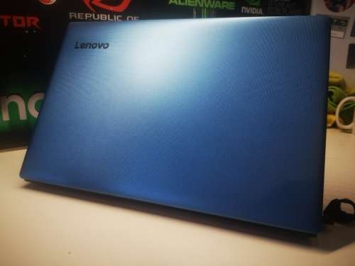 HIGH SPEC!*QUAD CORE 8th Gen i7*LENOVO 130*i7-8550U*8GB DDR4*1000GB HDD*UHD620*