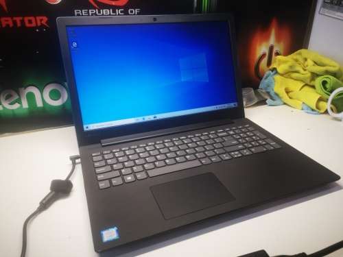 HIGH SPEC!*QUAD CORE 8th Gen i7*LENOVO 130*i7-8550U*8GB DDR4*1000GB HDD*UHD620*
