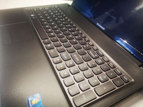LATE ENTRY!*PERFECT FOR OFFICE*LENOVO G570*i3-2430M*HD DISPLAY*4GB RAM*500GB HDD*