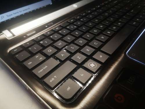 *HIGH PERFORMANCE*HP PAVILION DV6*i7-2630QQM*8GB RAM*1000GB HDD*BLU-RAY*RADEON GRAPHICS*QUAD CORE*