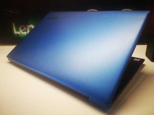 BEAUTIFUL!*HIGH SPEC!*QUAD CORE 8th Gen i7*LENOVO 130*i7-8550U*8GB DDR4*1000GB HDD*UHD620*