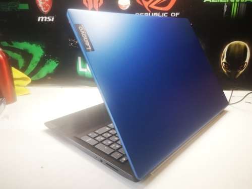 VERY FAST!*HIGH SPEC*LENOVO s145*A9-9425*8TH GEN*TURBO CORE*RADEON R5**8GB DDR4*256GB SAMSUNG SSD*