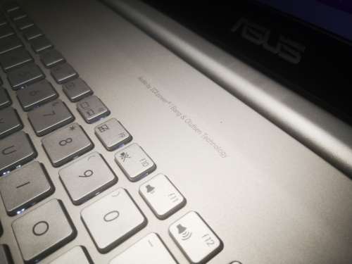 *ULTIMATE GAMING/ENGINEERING*ASUS N752VX*i7-6700HQ*GTX950*8GB RAM*IPS FHD*128SSD*1000GB HDD*