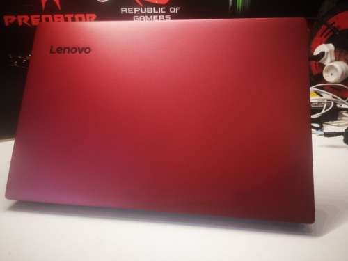EXCELLENT QUAD CORE 8TH GEN*LENOVO IDEAPAD 330*i5-8250U*FULL HD*4GB DDR4*500GB HDD*UHD 620 GRAPHICS*
