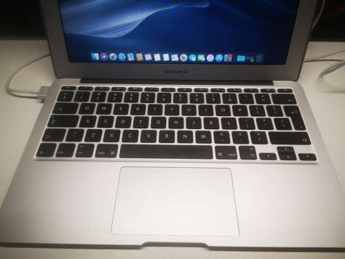 EXCELLENT!**HIGH SPEC**ULTIMATE 2015-2017 APPLE MACBOOK AIR i5*256GB SSD*4GB RAM*207 cycles*