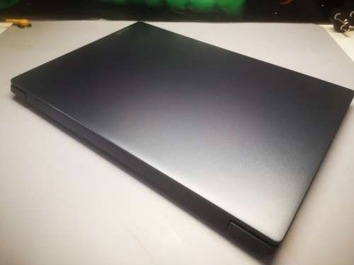 *HIGH SPEC*LENOVO s145*A9-9425*8TH GEN*TURBO CORE*RADEON R5**8GB DDR4*1000GB HDD*