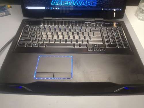 *ALIENWARE M17XR4*17.3 FHD*128GB SSDand1000GB HDD*16GB RAM*NVIDIA GTX*