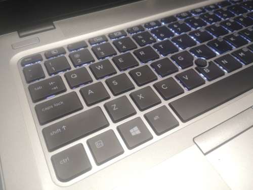 *HIGH SPEC!*HP ELITEBOOK 840 G4*i5-7200U*8GB*256GB SSD*FULL HD DISPLAY*HD 620*4G LTE*