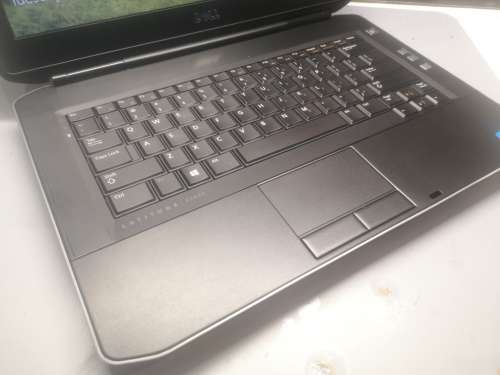 MINT!*DELL LATITUDE E5430*i5-3340M*6GB RAM*5000GB HDD*HD*DVD