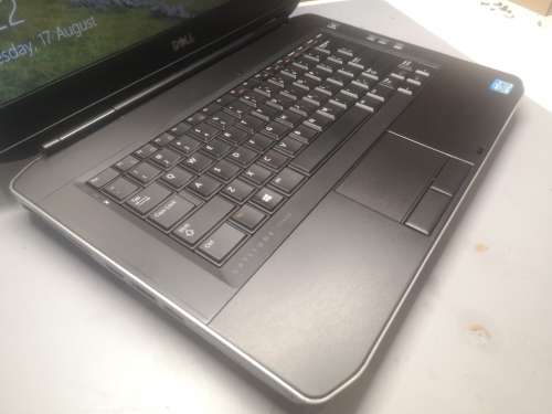 MINT!*DELL LATITUDE E5430*i5-3340M*6GB RAM*5000GB HDD*HD*DVD