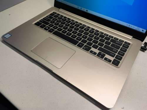 PLEASE READ*8TH GEN*ASUS S510UA*i5-8250u*HD*1000GB HDD*4GB RAM*UHD 620 GRAPHICS