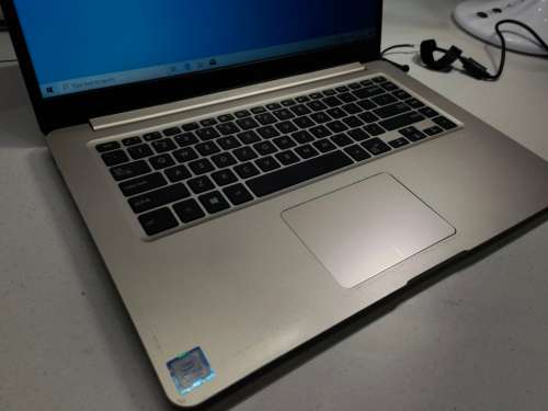 PLEASE READ*8TH GEN*ASUS S510UA*i5-8250u*HD*1000GB HDD*4GB RAM*UHD 620 GRAPHICS