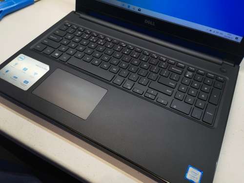 HIGH SPEC!*7TH GEN DELL INSPIRON 3567*i5-7200u*1000GB HDD*8GB RAM*15.6` HD*DVD*UHD620 GRAPHICS*