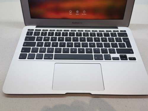 EXCELLENT!*MINT*APPLE MACBOOK AIR*CORE i5*128GB SSD*4GB RAM*HD*HD 5000 GRAPHICS*