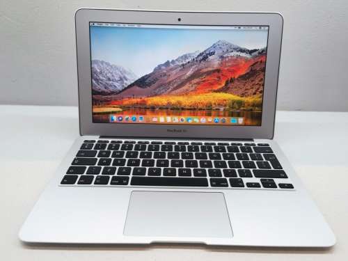 EXCELLENT!*MINT*APPLE MACBOOK AIR*CORE i5*128GB SSD*4GB RAM*HD*HD 5000 GRAPHICS*