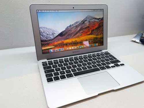 EXCELLENT!*MINT*APPLE MACBOOK AIR*CORE i5*128GB SSD*4GB RAM*HD*HD 5000 GRAPHICS*