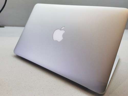 EXCELLENT!*MINT*APPLE MACBOOK AIR*CORE i5*128GB SSD*4GB RAM*HD*HD 5000 GRAPHICS*