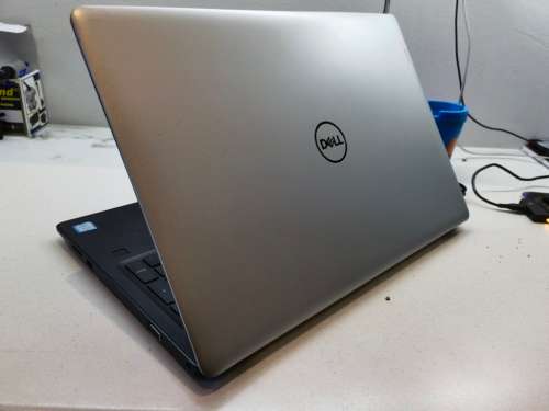 *8TH GEN Graphic Design/Gaming*DELL INSPIRON 3590*i5-8250U*8GB*AMD RADEON 530*500GB HDD*FULL HD*